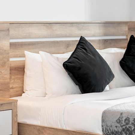 דובאי Higuests - Unique Studio With Stunning Panoramic Marina Views מראה חיצוני תמונה